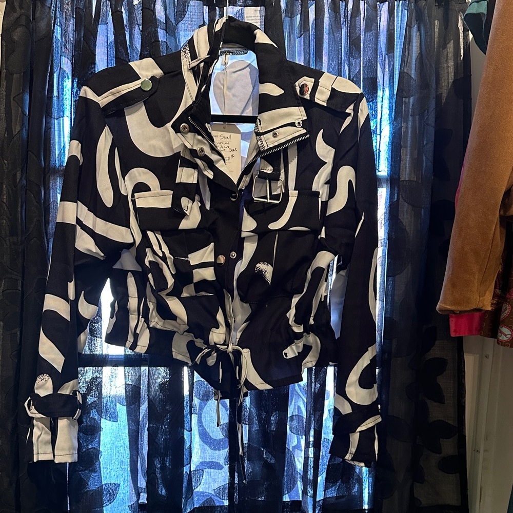Stylish Black and White Women's Jacket